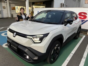 e VITARA 展示中!